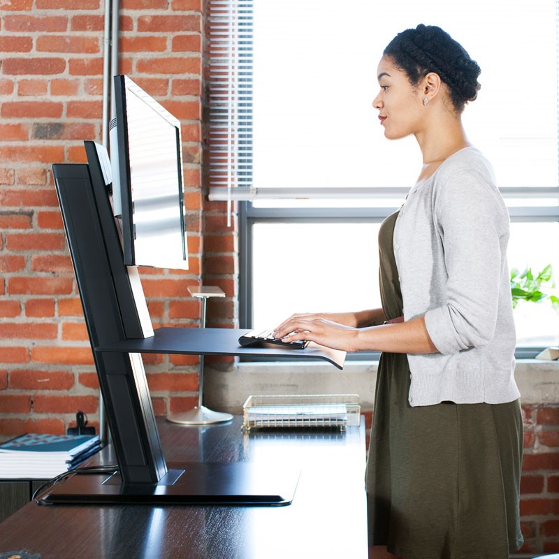 Humanscale Quickstand Eco Single in use 2